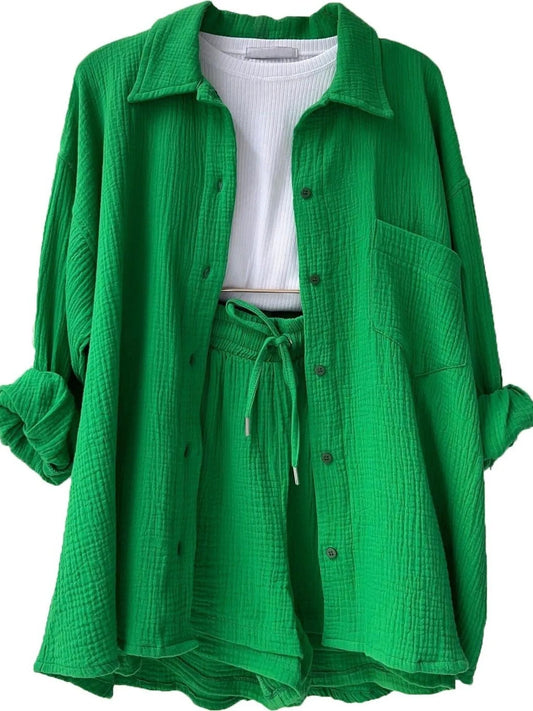 Emerald textured button-up shirt and shorts set — women’s two-piece